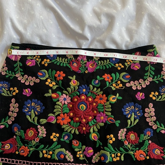 Mini skirt - Picture 6 of 7